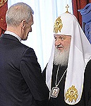 Святейший Патриарх Кирилл встретился с министром образования и науки Российской Федерации А.А.Фурсенко