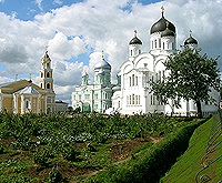 Святейший Патриарх Кирилл совершил Божественную литургию в Спасо-Преображенском соборе Серафимо-Дивеевского монастыря