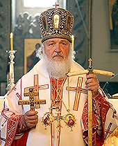После многолетнего запустения в Бююк-Дере близ Стамбула освящен православный храм на территории летней резиденции Генерального консульства Российской Федерации