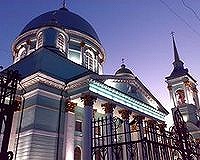 Тысячи жителей Курска на коленях встречали Курскую-Коренную икону Божией Матери