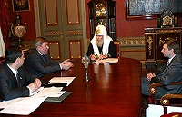 Cостоялась встреча Святейшего Патриарха Московского и всея Руси Алексия II с членами Попечительского совета некоммерческого партнерства «Уральский Афон»
