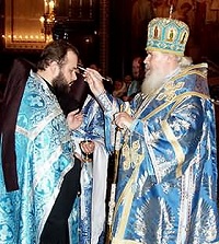 В канун праздника Сретения Господня Святейший Патриарх Алексий возглавил совершение всенощного бдения в Храме Христа Спасителя