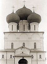Предстоятель Русской Церкви возглавил служение утрени в Никольском соборе бывшего Николо-Корельского монастыря
