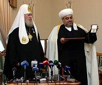 Святейший Патриарх Московский и всея Руси Алексии II встретился с председателем Высшего религиозного совета народов Кавказа Аллахшукюром Паша-заде