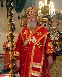 В день памяти святых Жен-мироносиц Святейший Патриарх совершил Божественную литургию в Успенском соборе Кремля