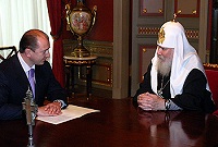 Святейший Патриарх Алексий принял председателя Совета директоров ОАО «Автоваз» В.В.Артякова