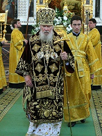 В 18-ю годовщину интронизации Святейший Патриарх Алексий совершил Божественную литургию и молебен в Храме Христа Спасителя