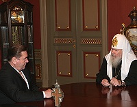 Состоялась встреча Святейшего Патриарха с губернатором Курской области А.Н.Михайловым