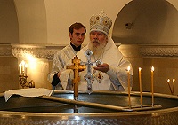 В Навечерие Богоявления Святейший Патриарх совершил Великое освящение воды в Храме Христа Спасителя