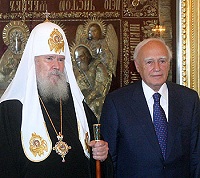 Состоялась встреча СвятейшегоПатриарха Алексия с Президентом Греции Каролосом Папульясом и возглавляемой им делегацией