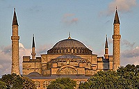 Начался первый официальный визит Святейшего Патриарха Московского и всея Руси Кирилла в Константинопольский Патриархат