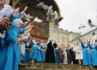 В праздник Благовещения Пресвятой Богородицы Предстоятель Русской Церкви совершил Литургию в Благовещенском соборе Московского Кремля