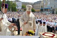 В праздник Преображения Господня Предстоятель Русской Церкви совершил Литургию на центральной площади Котласа