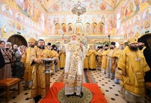 В Неделю 4-ю по Пятидесятнице Святейший Патриарх Кирилл совершил освящение храма Казанской иконы Божией Матери в поселке Мещёрский г. Москвы