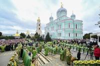 В день памяти преподобного Серафима Саровского Святейший Патриарх Кирилл совершил Литургию в Серафимо-Дивеевском монастыре